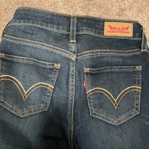 2 pairs Levi jeans bundle skinny jeans